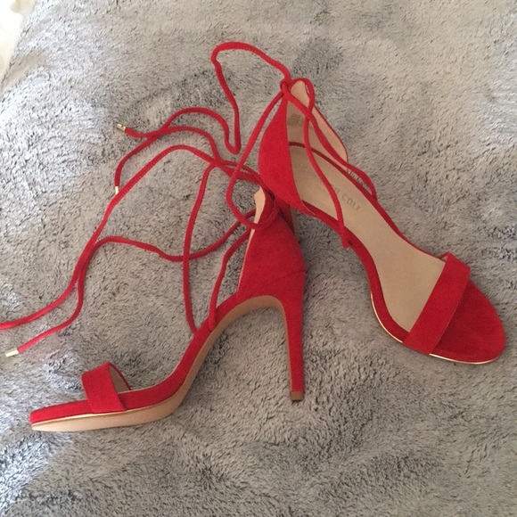 Red strap up the leg heels - Picture 1 of 1